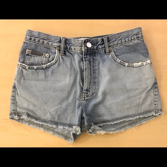 VINTAGE Calvin Klein Jeans Women's Jean Shorts - Main Image